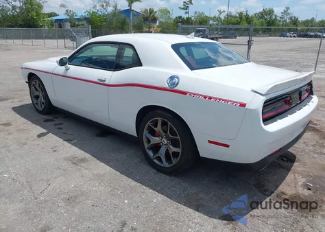 2017 Dodge Challenger Sxt Plus z USA, uszkodzony, nr VIN 2C3CDZAG4HH572900